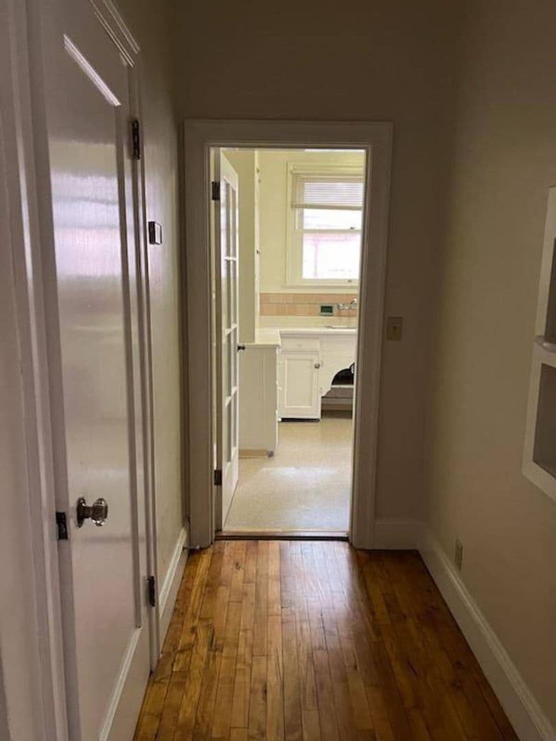 Berkeley Apartment: 2533 Durant Ave. Apt 6