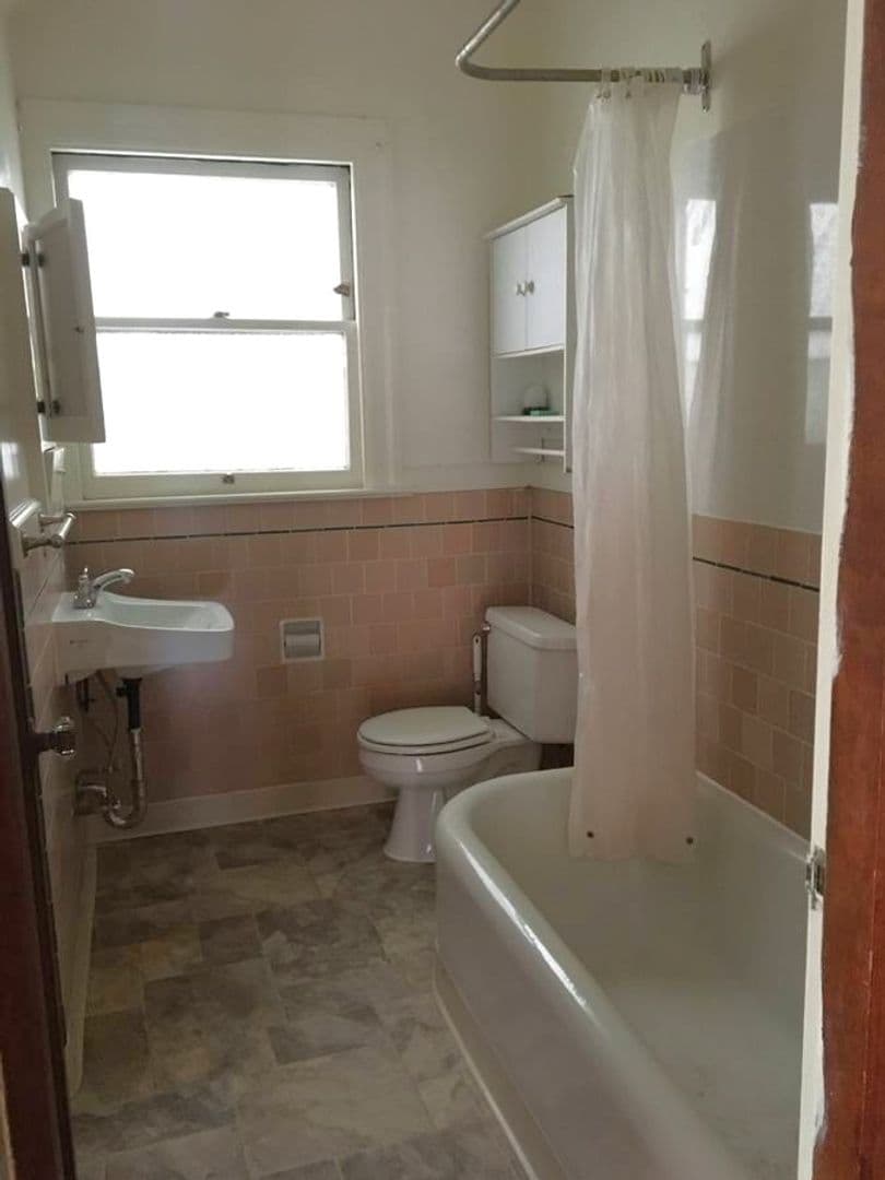 Berkeley Apartment: 2533 Durant Ave. Apt 1