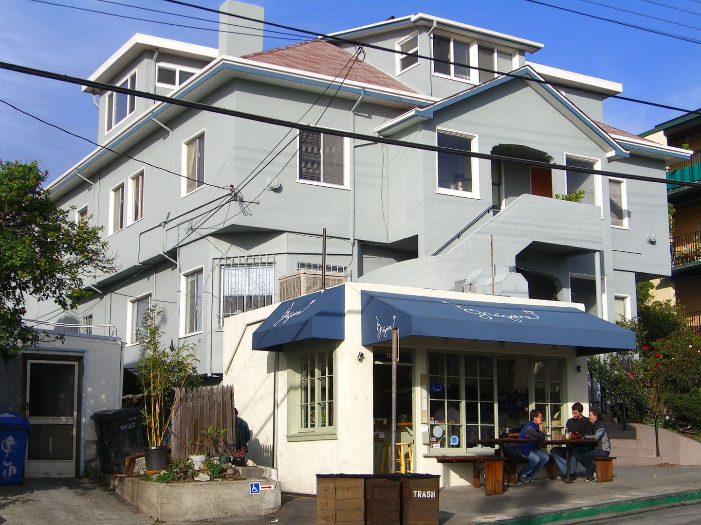 Berkeley Apartment: 2109 Cedar Street Apt B