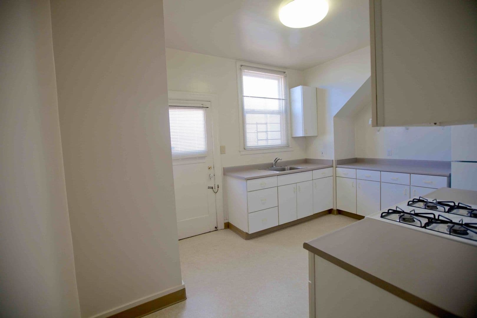 Berkeley Apartment: 2339 Prince St.