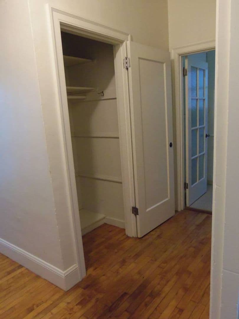 Berkeley Apartment: 2533 Durant Ave. Apt 6