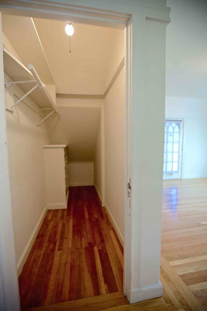 Berkeley Apartment: 2339 Prince St.