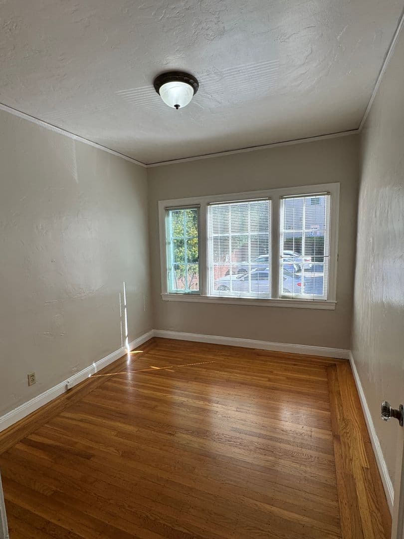 Berkeley Apartment: 1681 Scenic Ave.