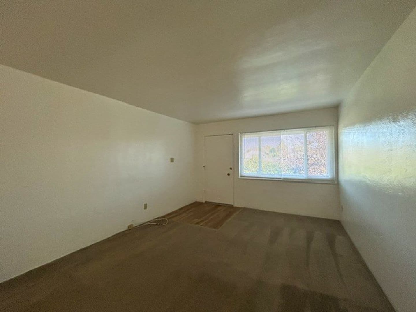 Alameda Apartment: 905 Santa Clara Ave., Unit M