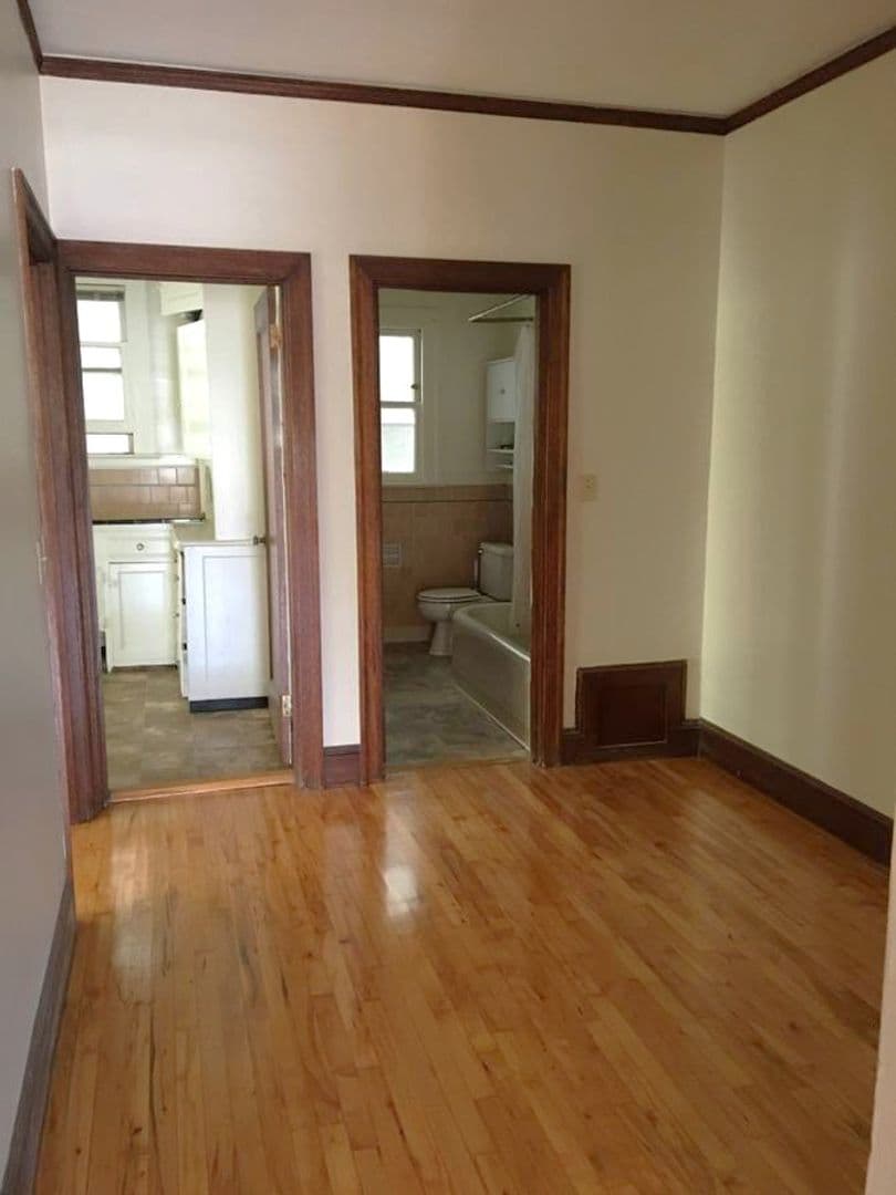 Berkeley Apartment: 2533 Durant Ave. Apt 1