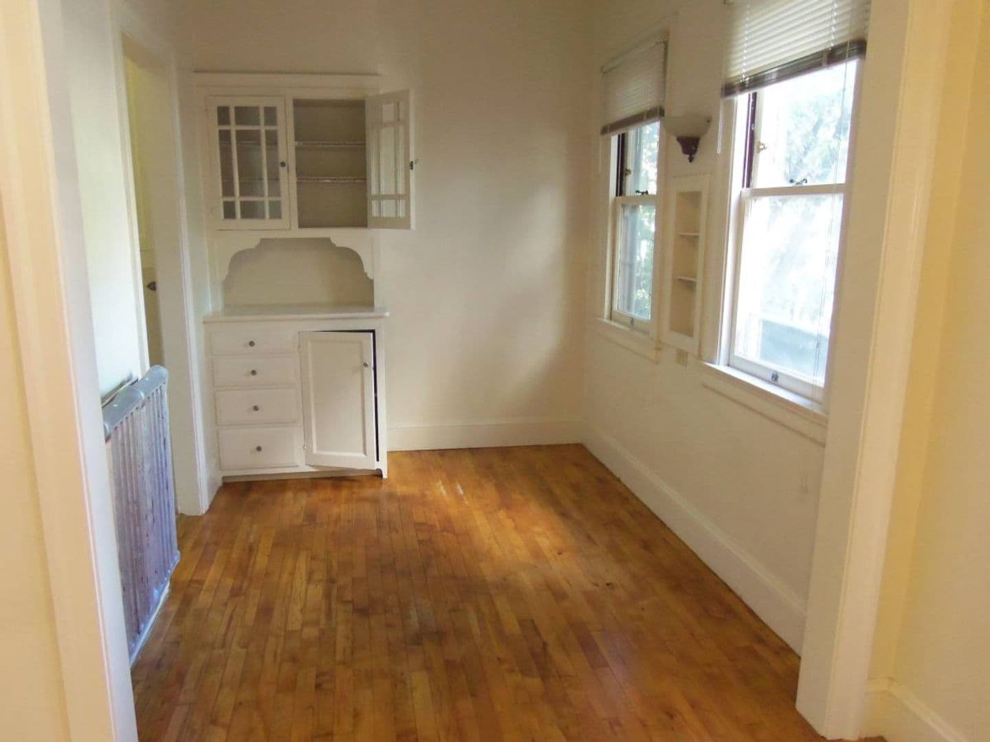 Berkeley Apartment: 2533 Durant Ave. Apt 6