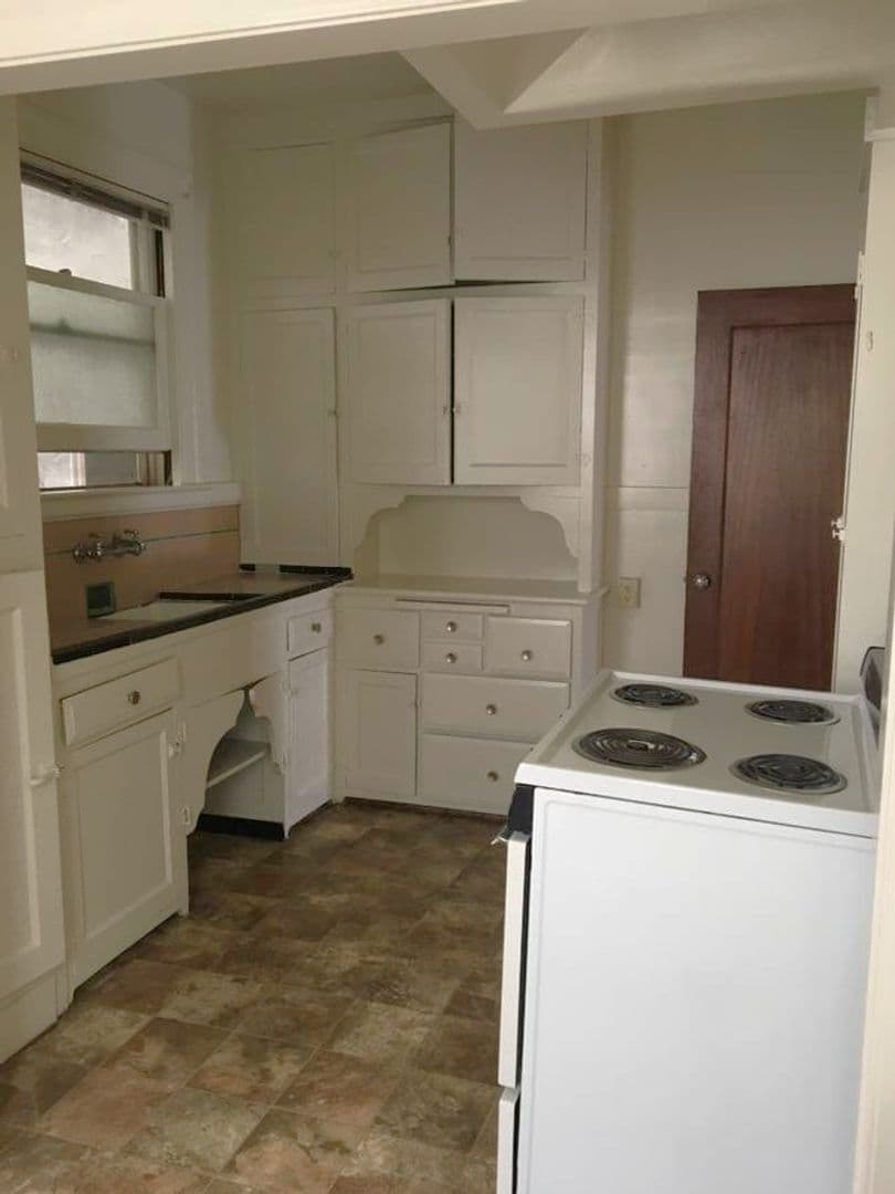 Berkeley Apartment: 2533 Durant Ave. Apt 1