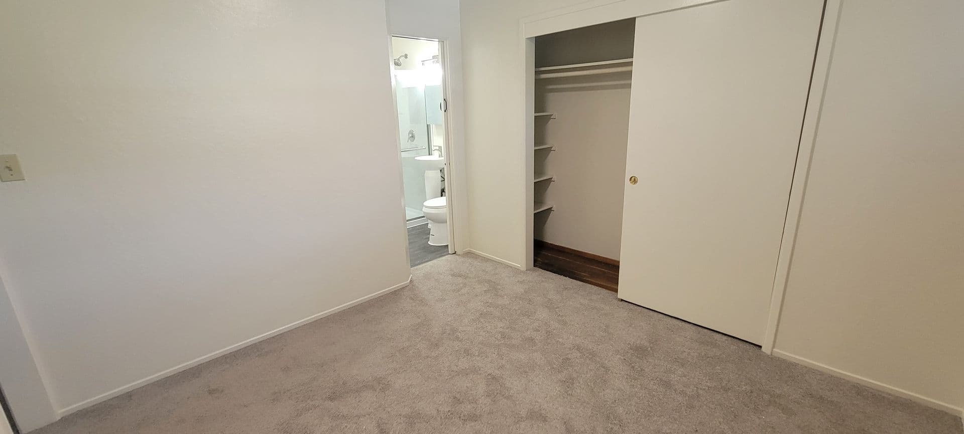 Berkeley Apartment: 1932 Haste St. Apt 9