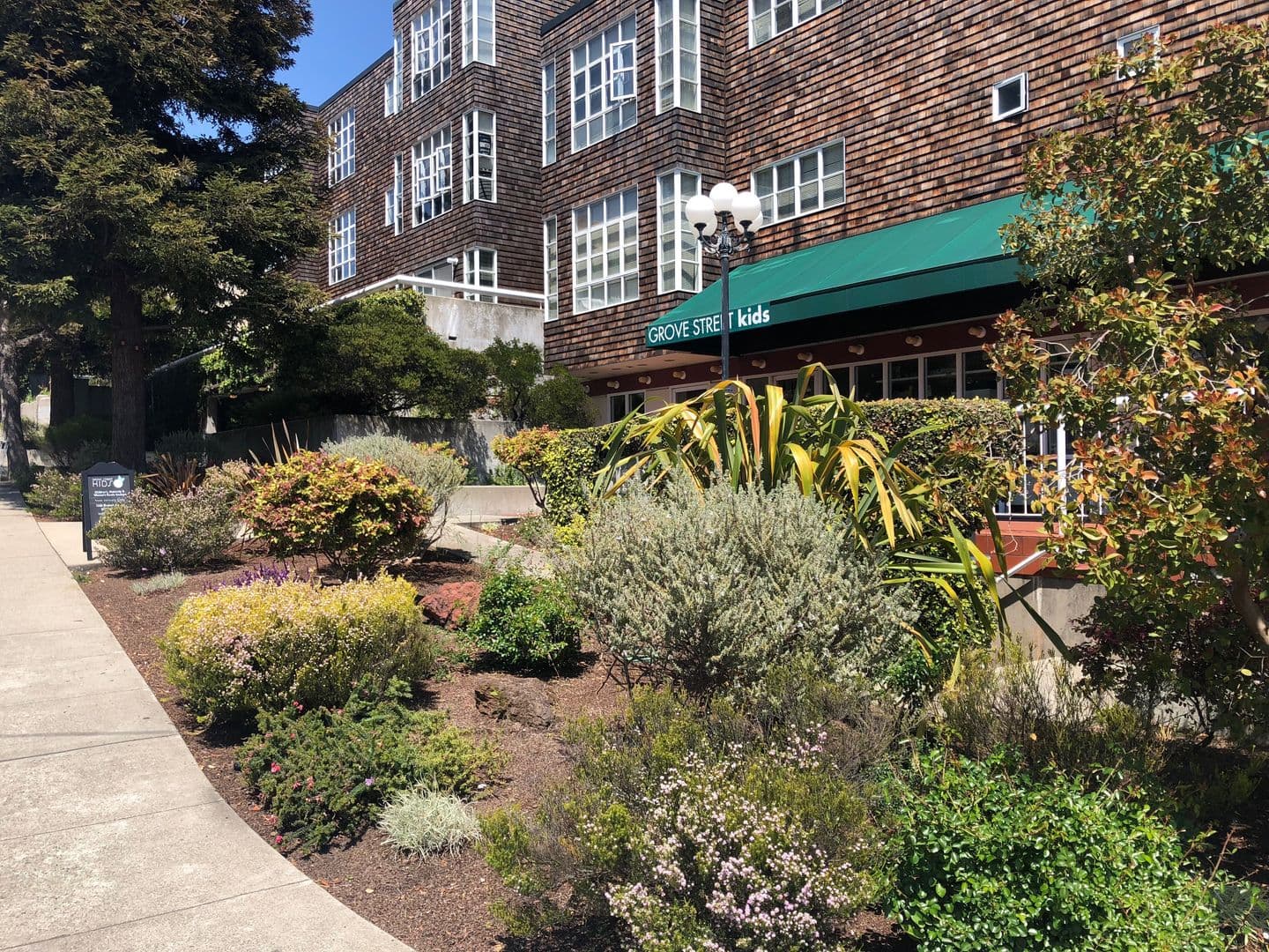 Berkeley Apartment: 1385 Shattuck Avenue