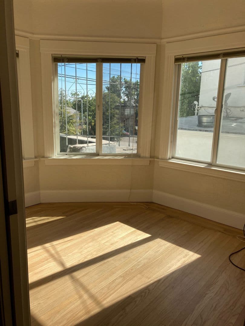 Berkeley Apartment: 2109 Cedar Street Apt B