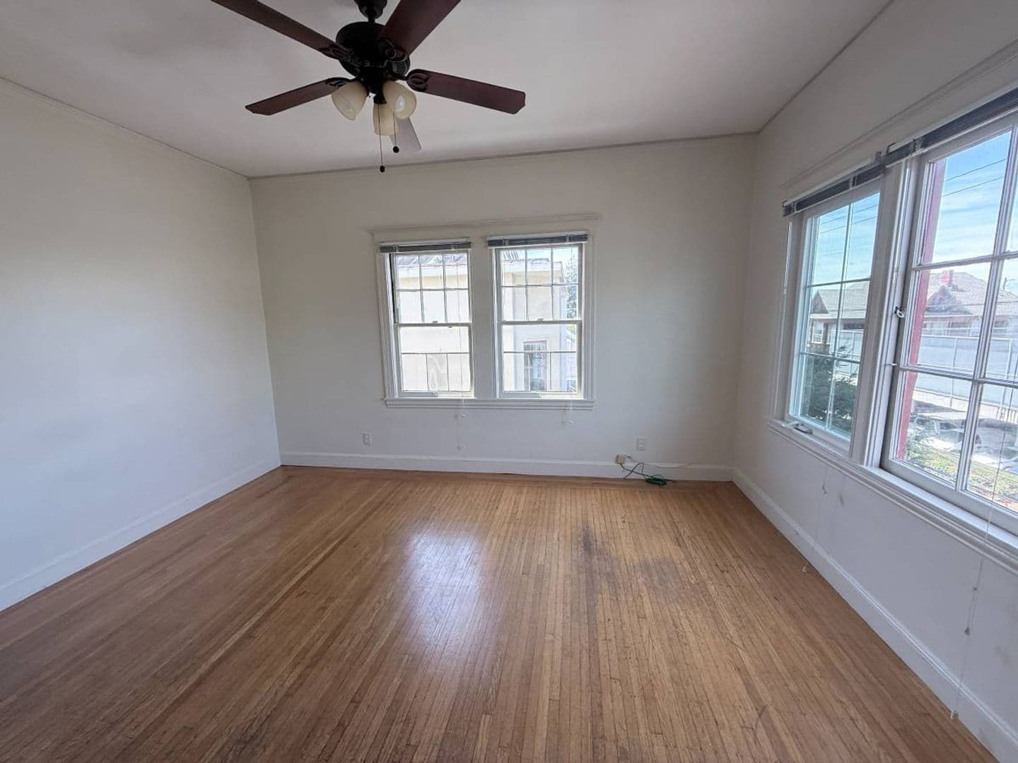 Berkeley Apartment: 2320 Haste St. Apt 18