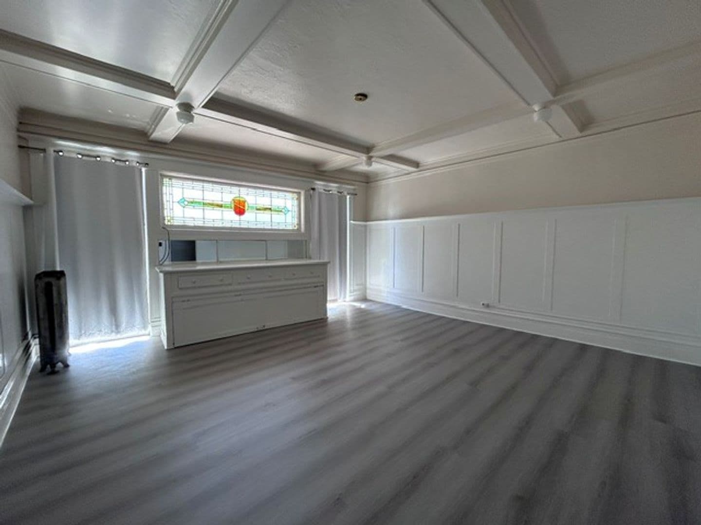 Berkeley Apartment: 2437 Shattuck Ave.  4