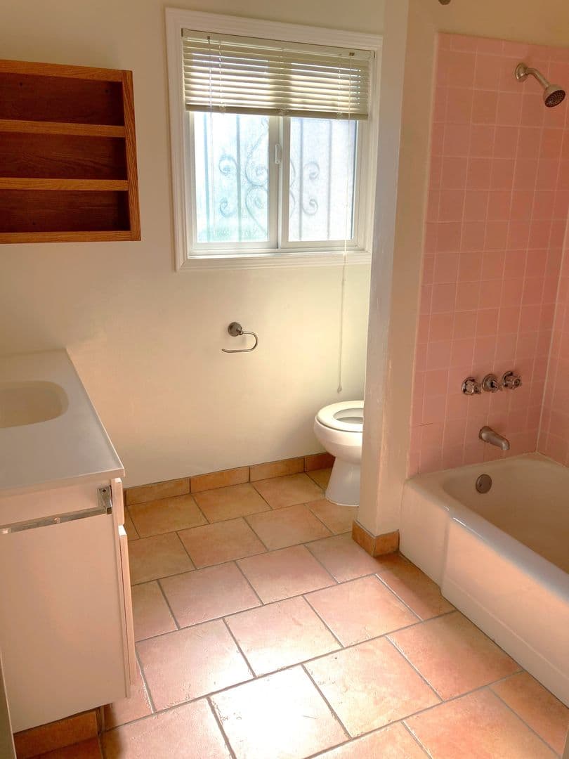 Berkeley Apartment: 2109 Cedar Street Apt B