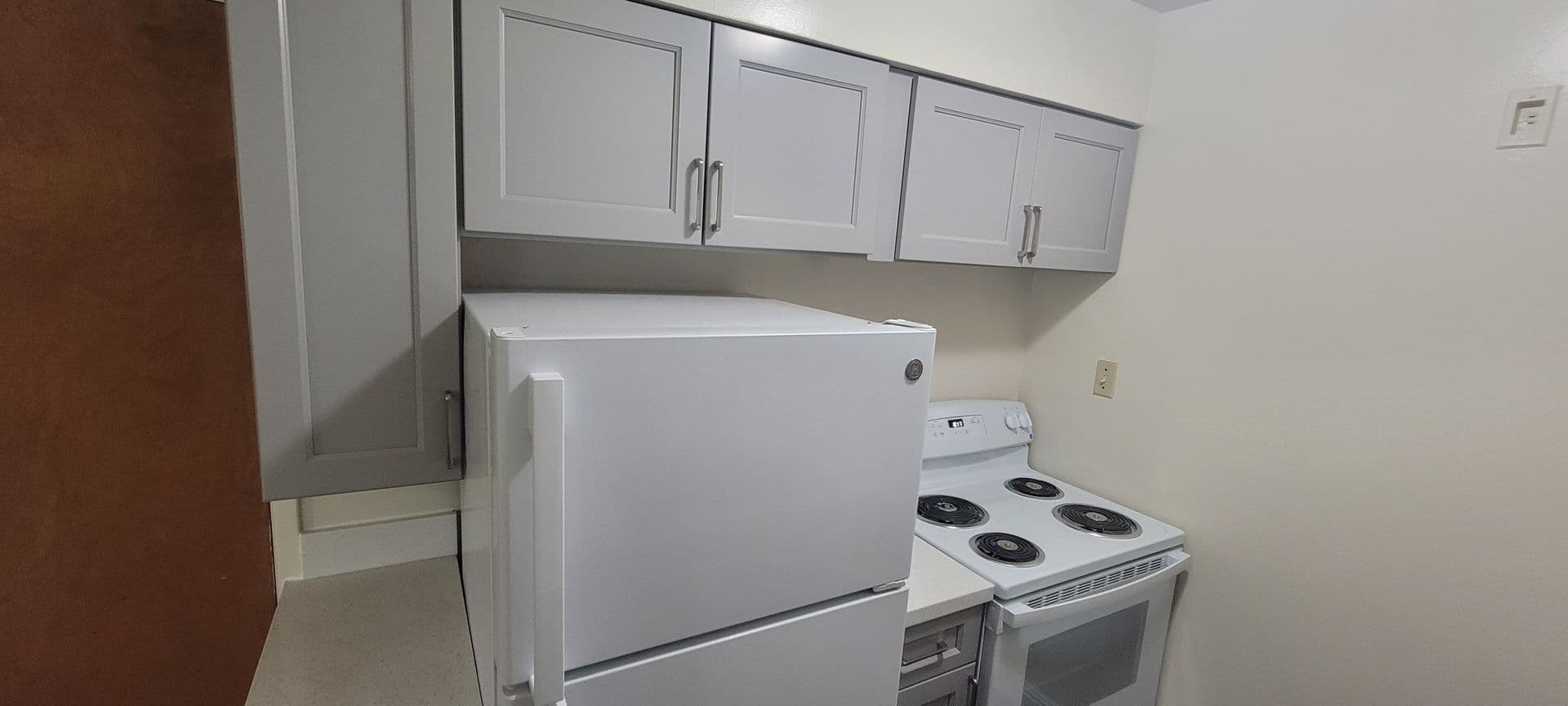 Berkeley Apartment: 1932 Haste St. Apt 9