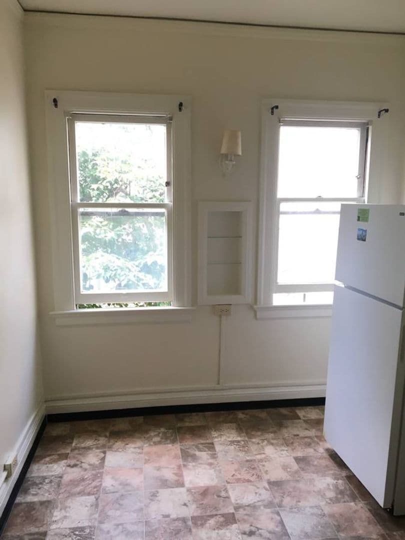 Berkeley Apartment: 2533 Durant Ave. Apt 1