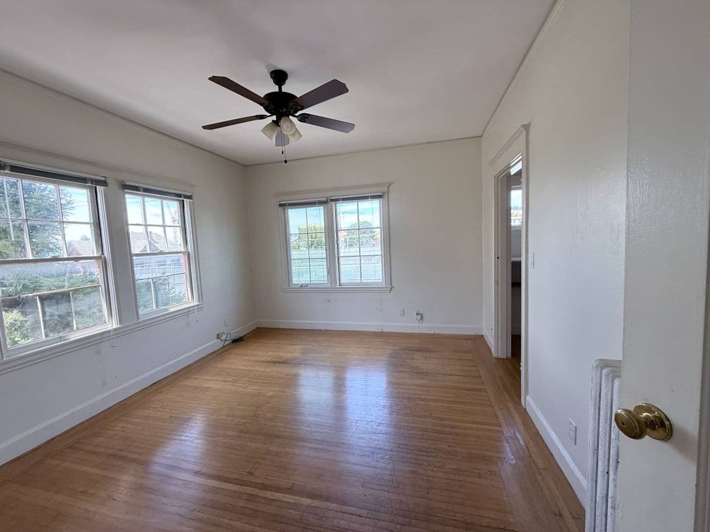 Berkeley Apartment: 2320 Haste St. Apt 18