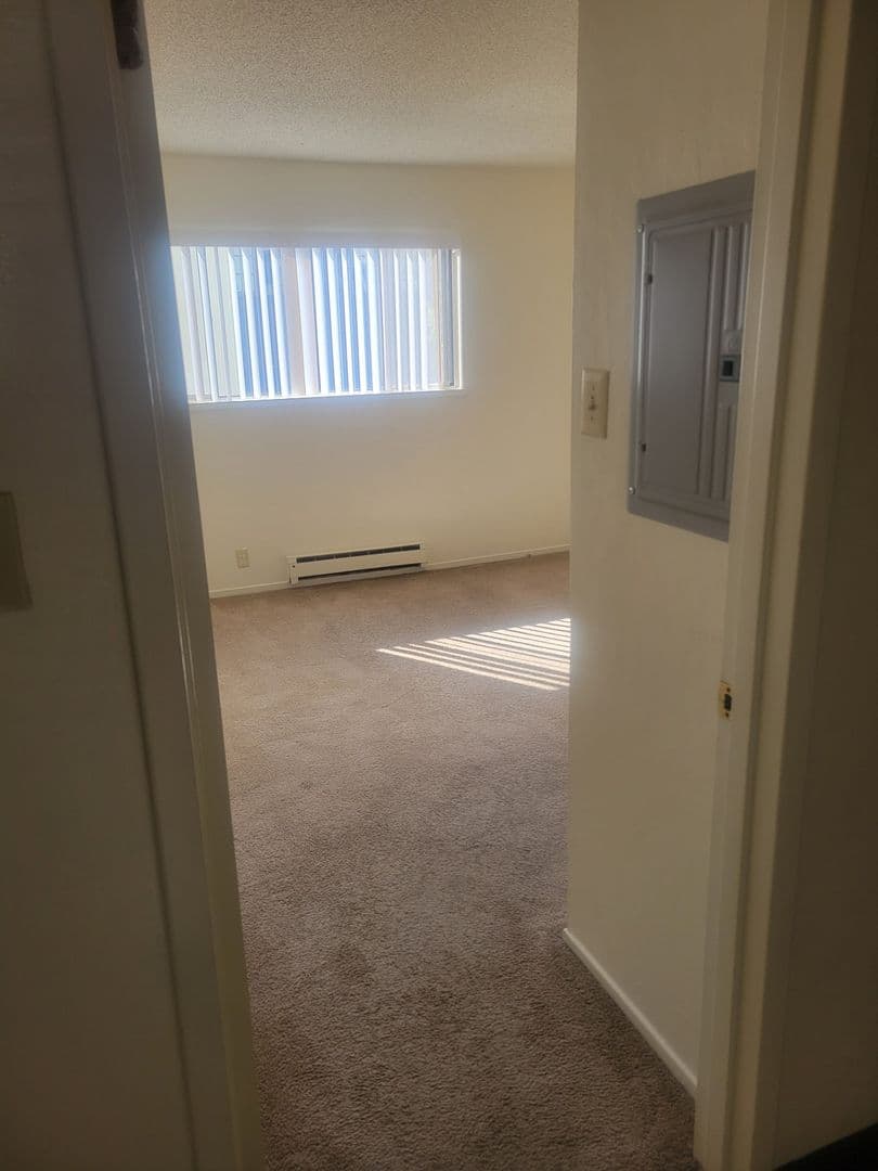 Berkeley Apartment: 2724 Channing Way