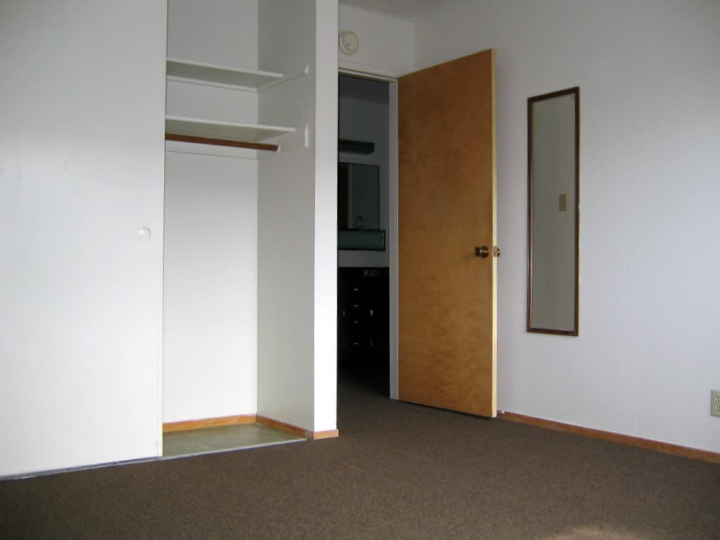 Berkeley Apartment: 2724 Channing Way
