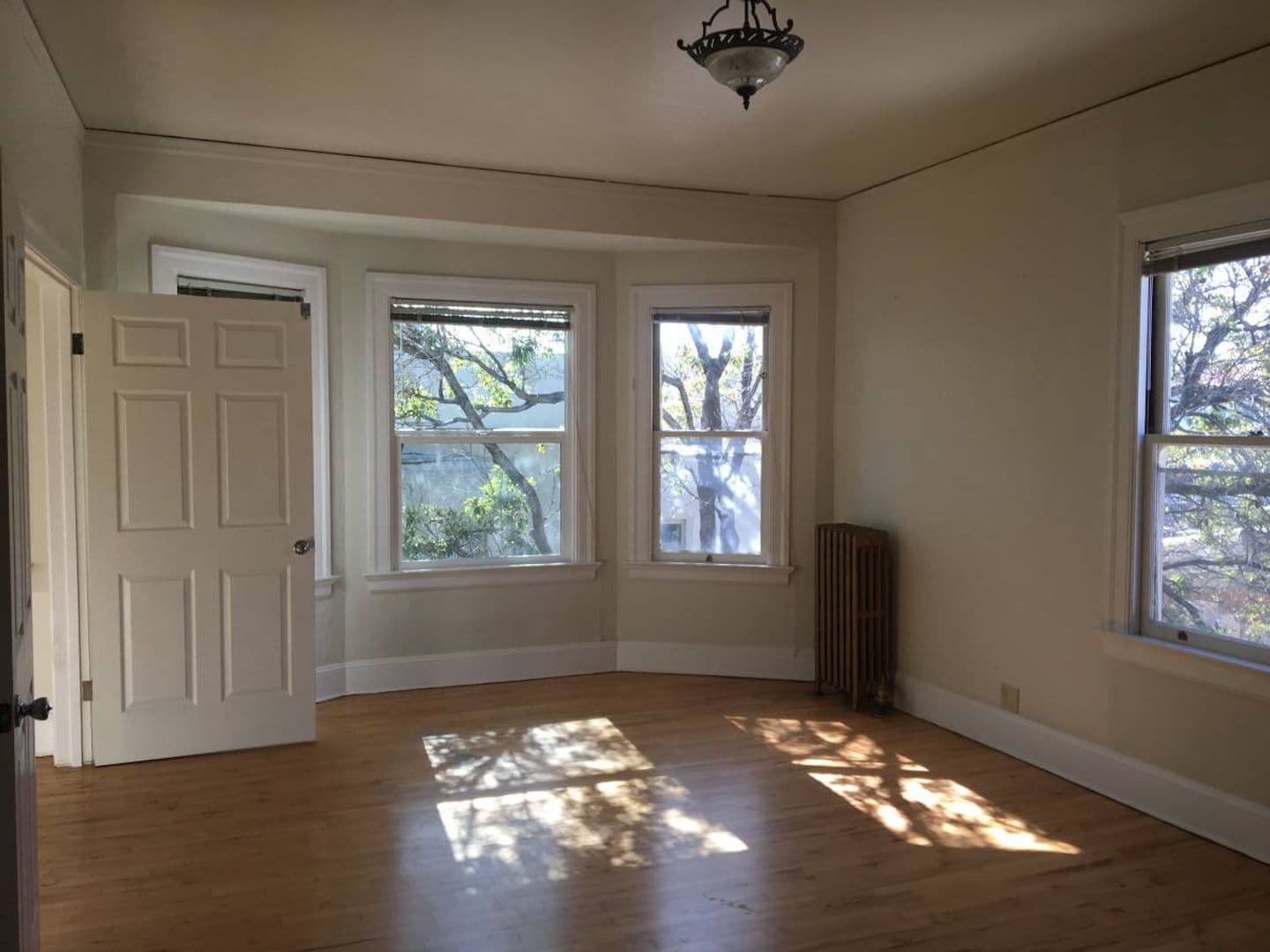 Berkeley Apartment: 2533 Durant Ave. Apt 36