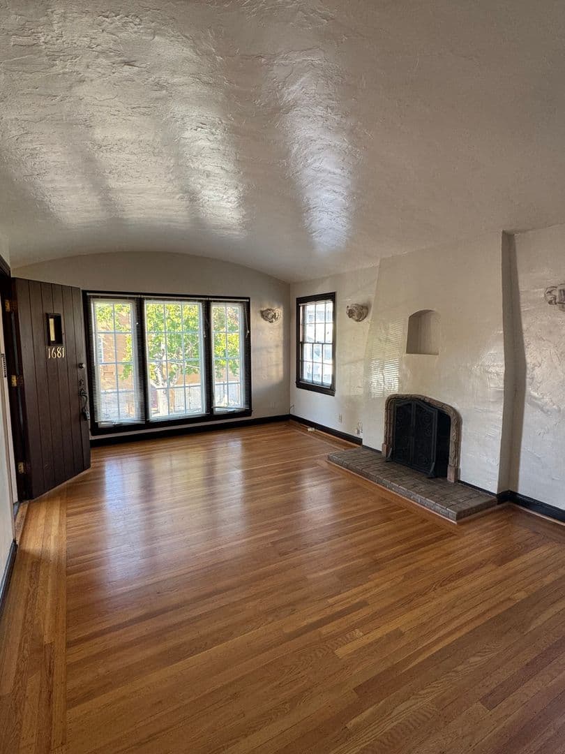 Berkeley Apartment: 1681 Scenic Ave.