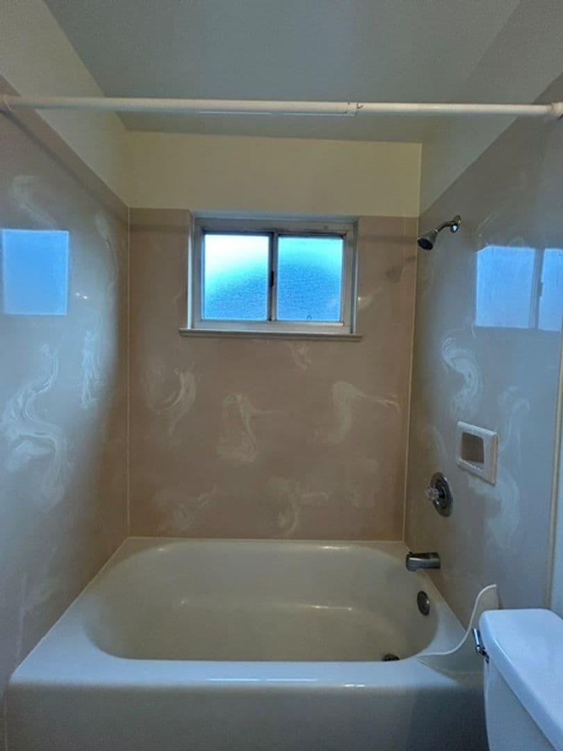 El Cerrito Apartment: 939 Lexington Ave.  #6