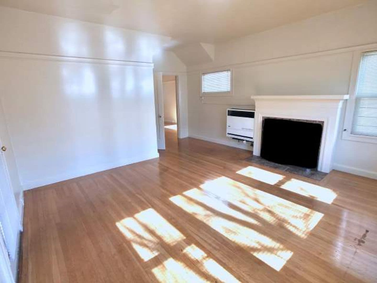 Berkeley Apartment: 2337 Prince St.