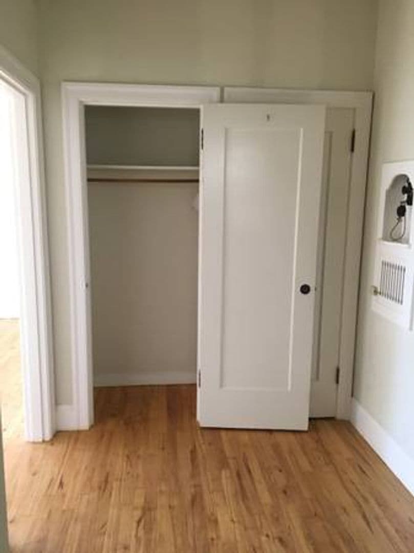 Berkeley Apartment: 2533 Durant Ave. Apt 36