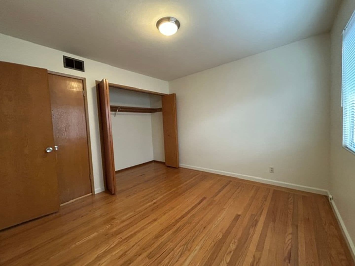 El Cerrito Apartment: 939 Lexington Ave.  #6