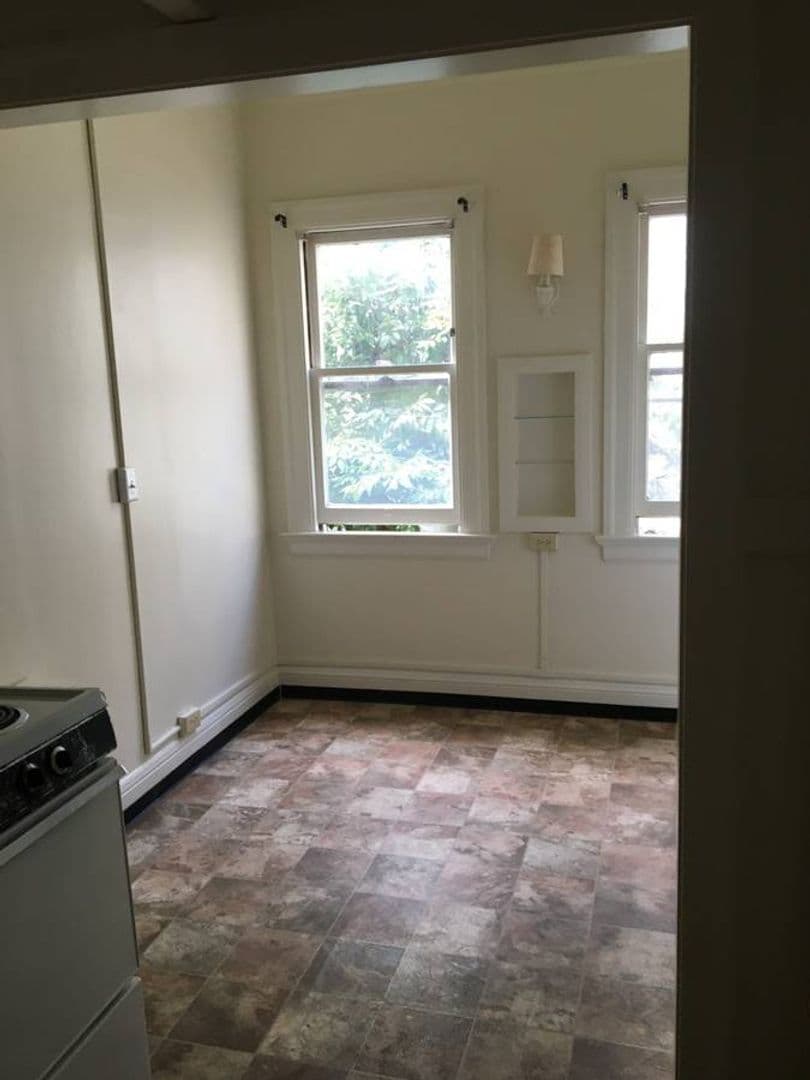 Berkeley Apartment: 2533 Durant Ave. Apt 1