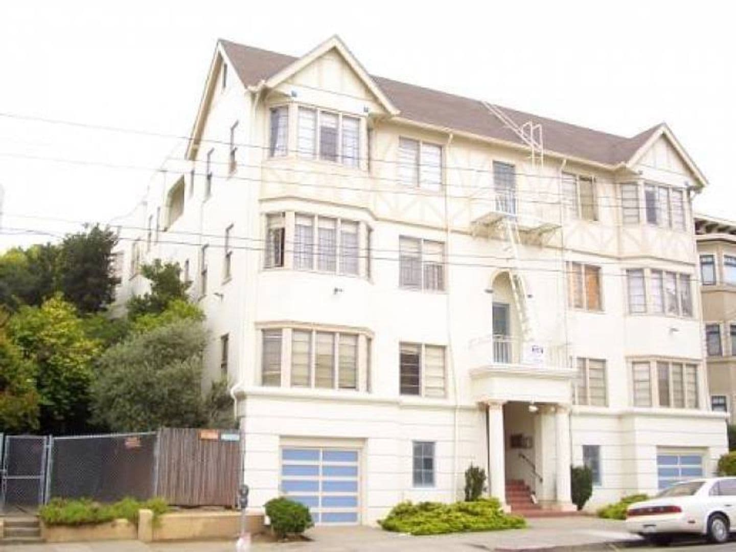 Berkeley Apartment: 2533 Durant Ave. Apt 23