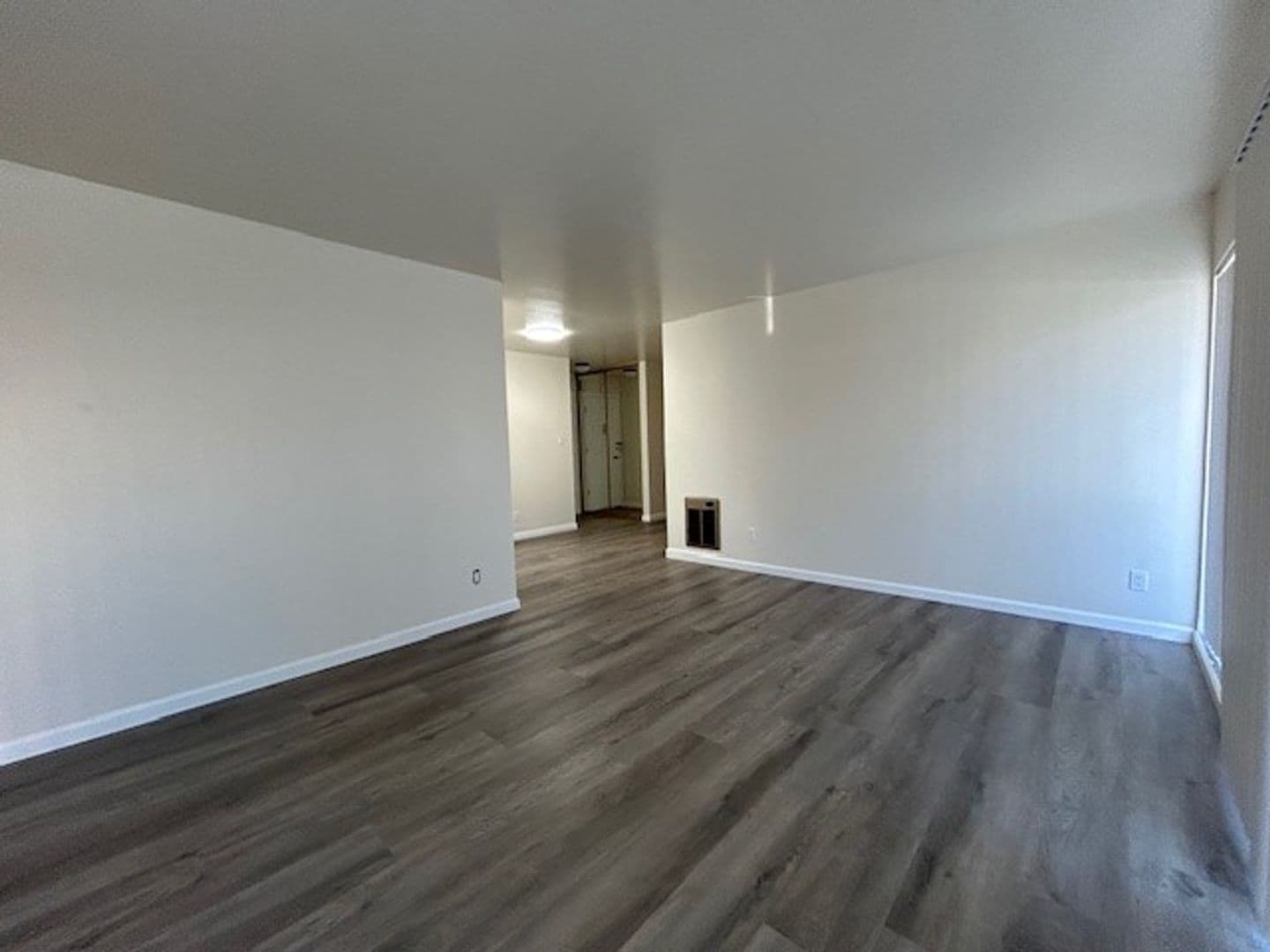 Berkeley Apartment: 2024 Vine Street Unit 1A