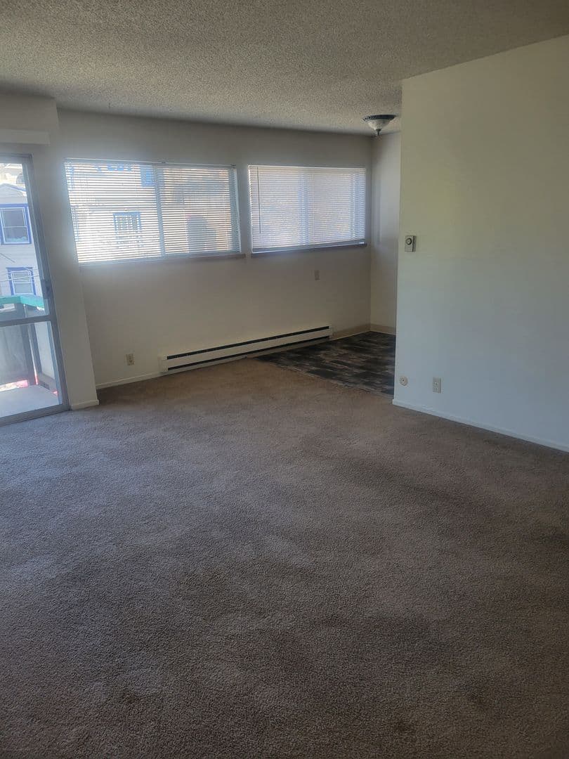 Berkeley Apartment: 2724 Channing Way
