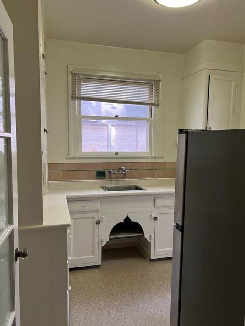 Berkeley Apartment: 2533 Durant Ave. Apt 6