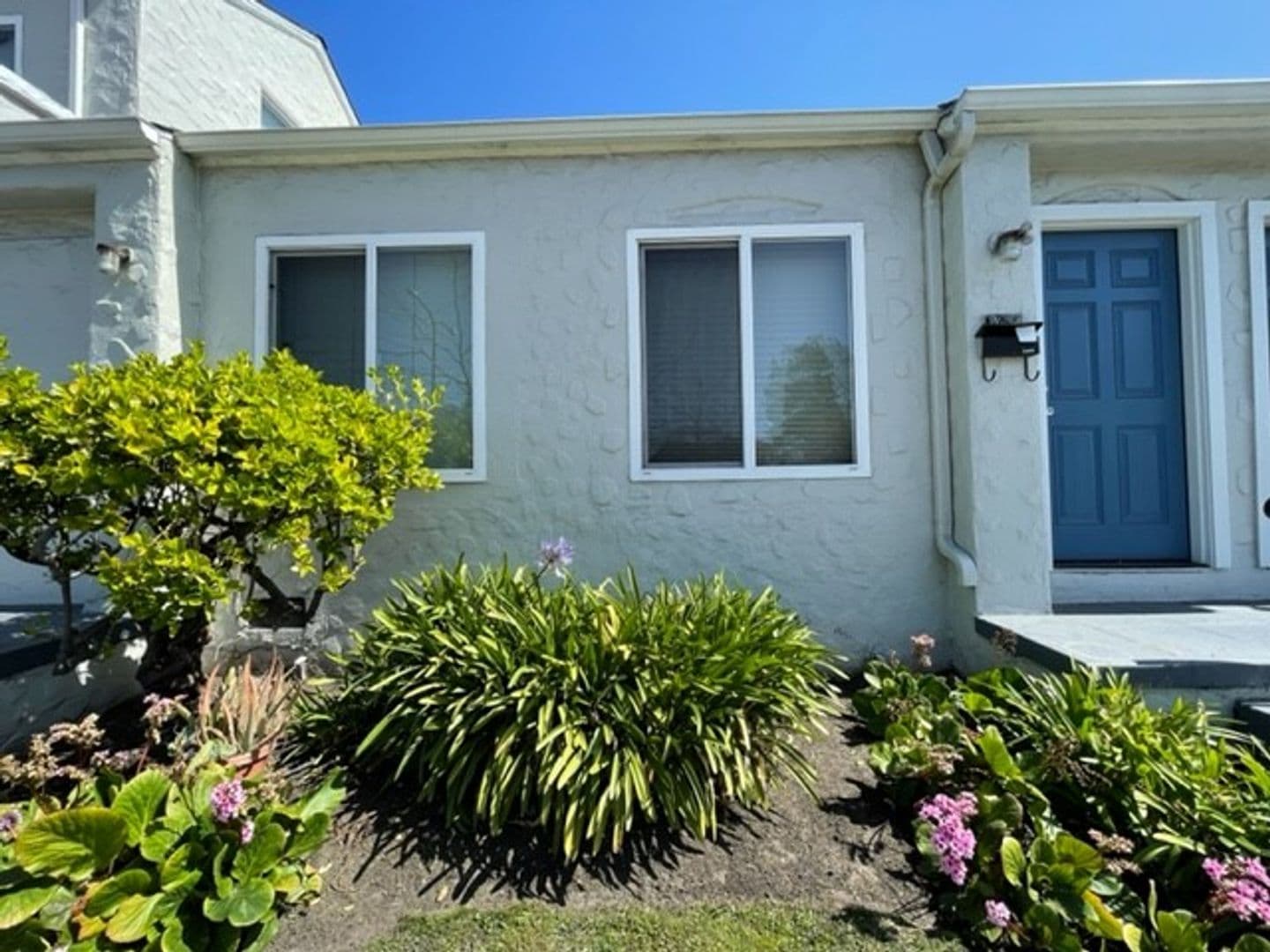 Berkeley Apartment: 2609 Sacramento Street