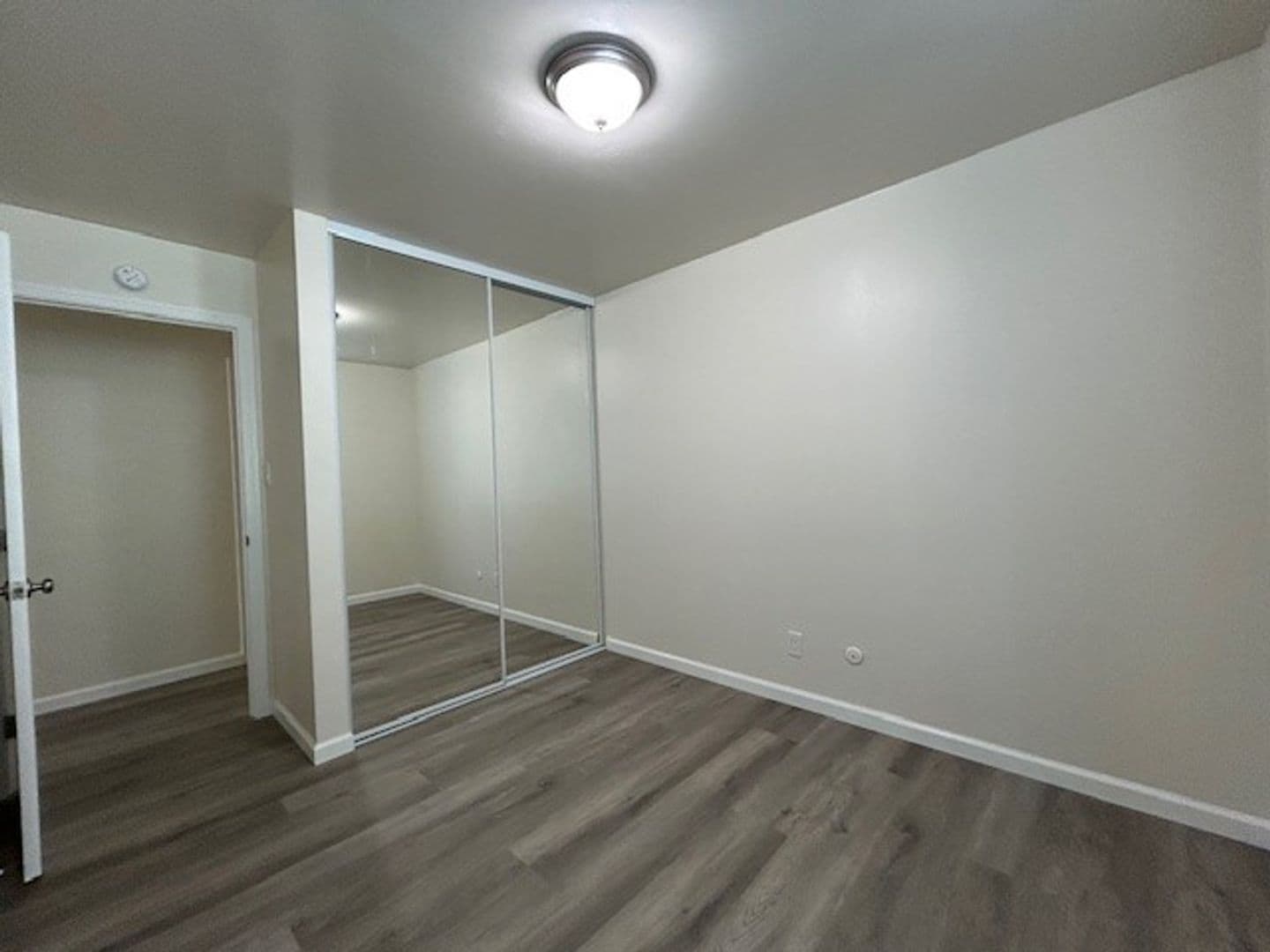 Berkeley Apartment: 2024 Vine Street Unit 1A