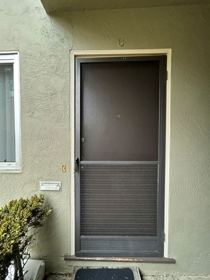 El Cerrito Apartment: 939 Lexington Ave.  #6