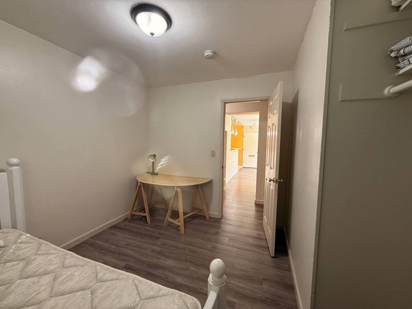 Berkeley Apartment: 2140 Roosevelt Avenue
