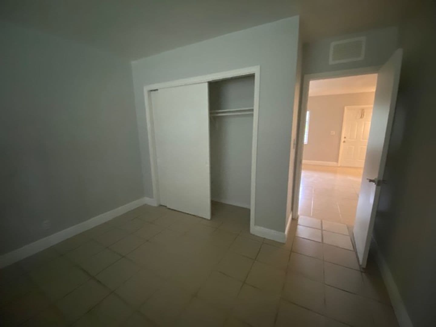 Fort Lauderdale Apartment: 220 SW 8th St