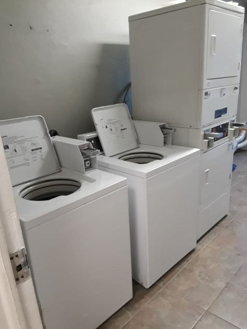 West Palm Beach Apartment: 523 24th St