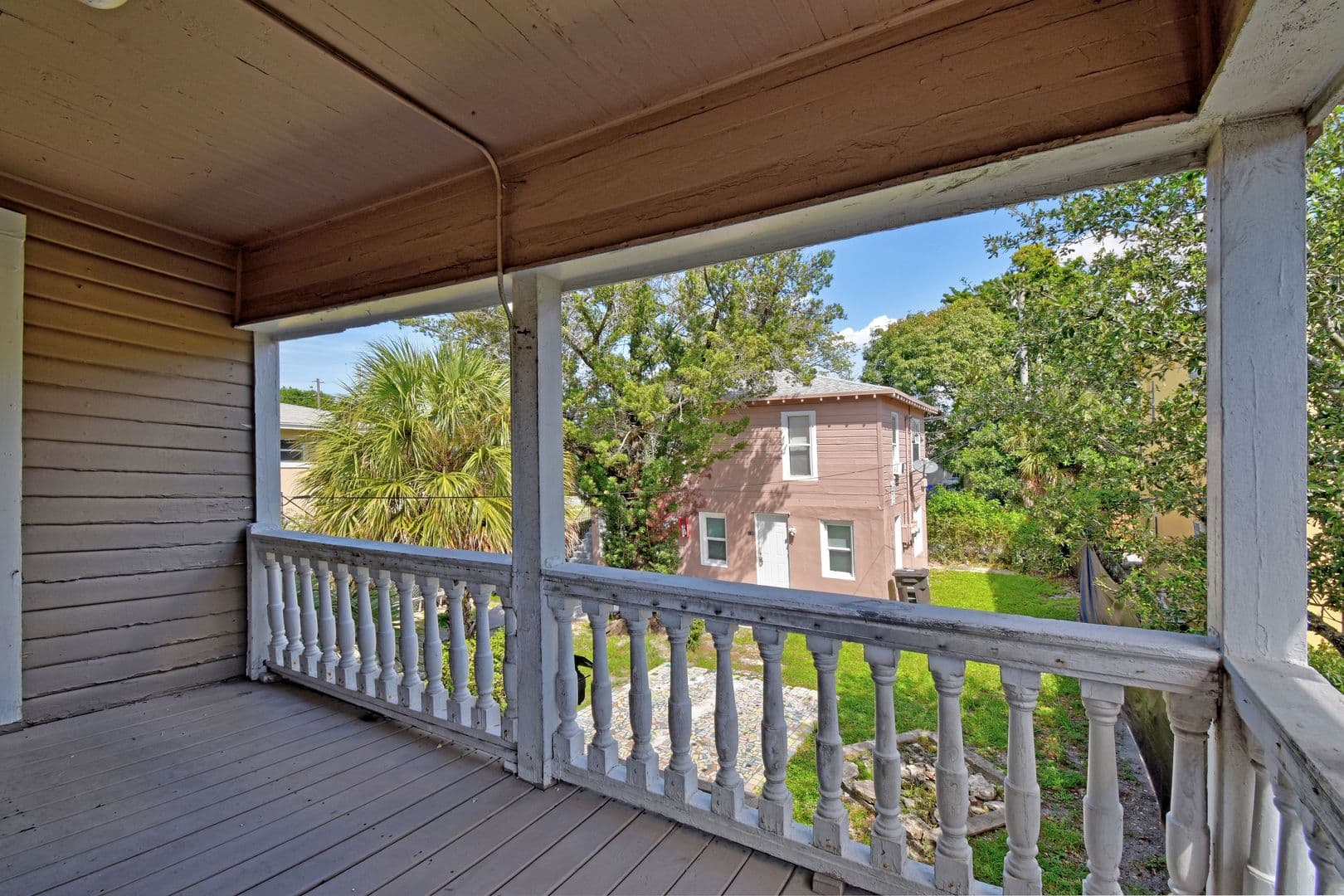 West Palm Beach Apartment: 885 7th St