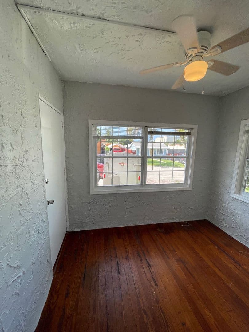 West Palm Beach Apartment: 736 Omar Road