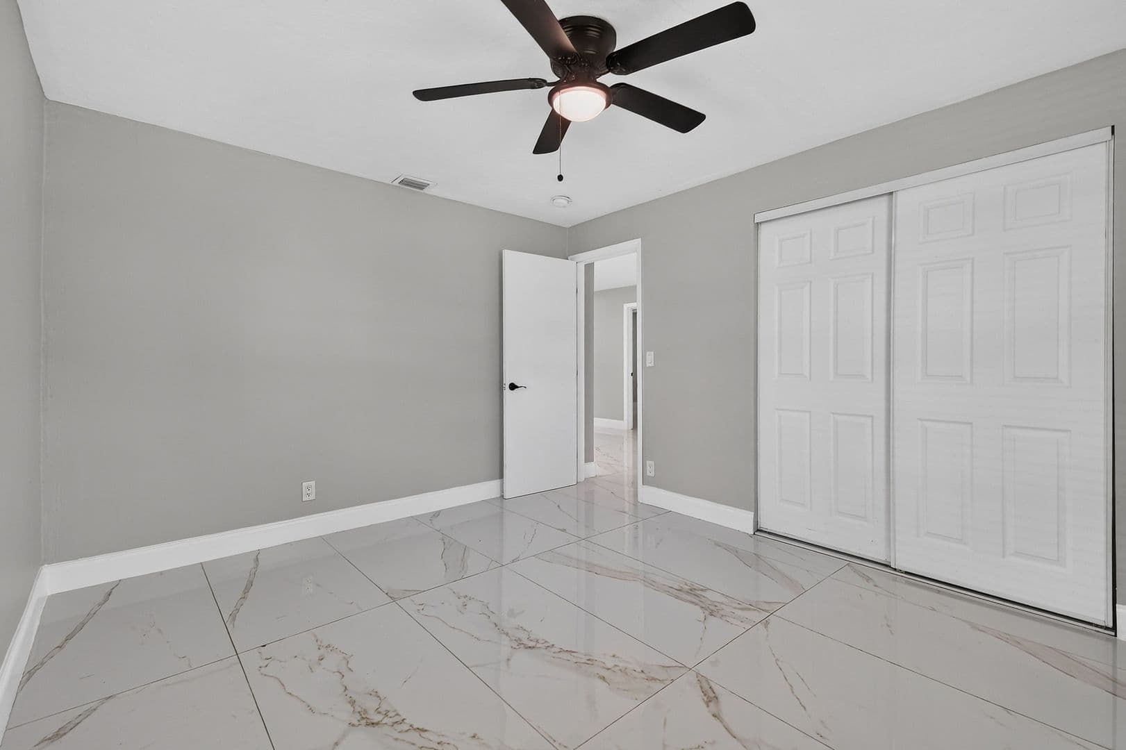 West Palm Beach Apartment: 812 13th St