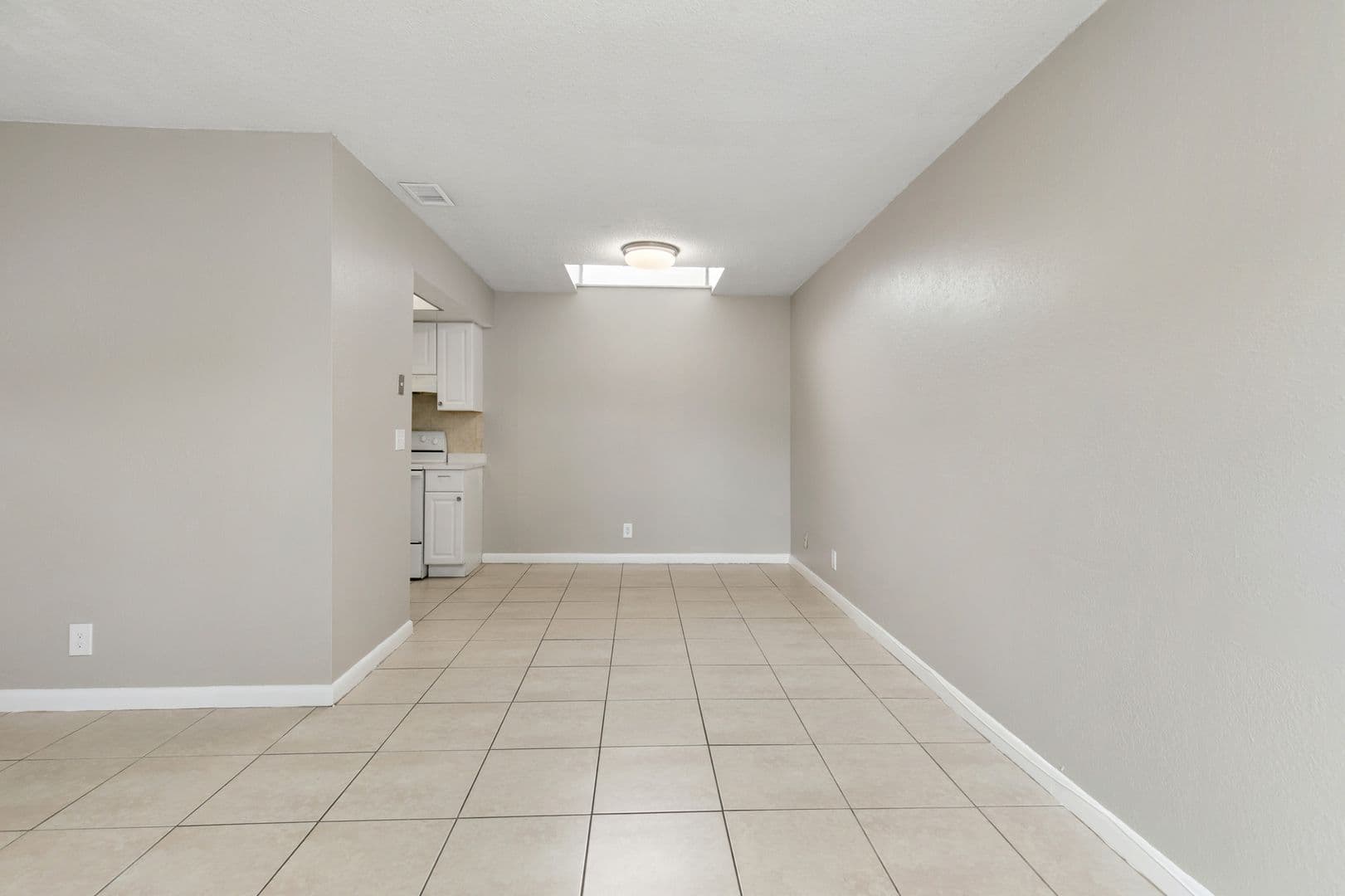Lauderhill House: 2130 NW 58th Ave #25-C