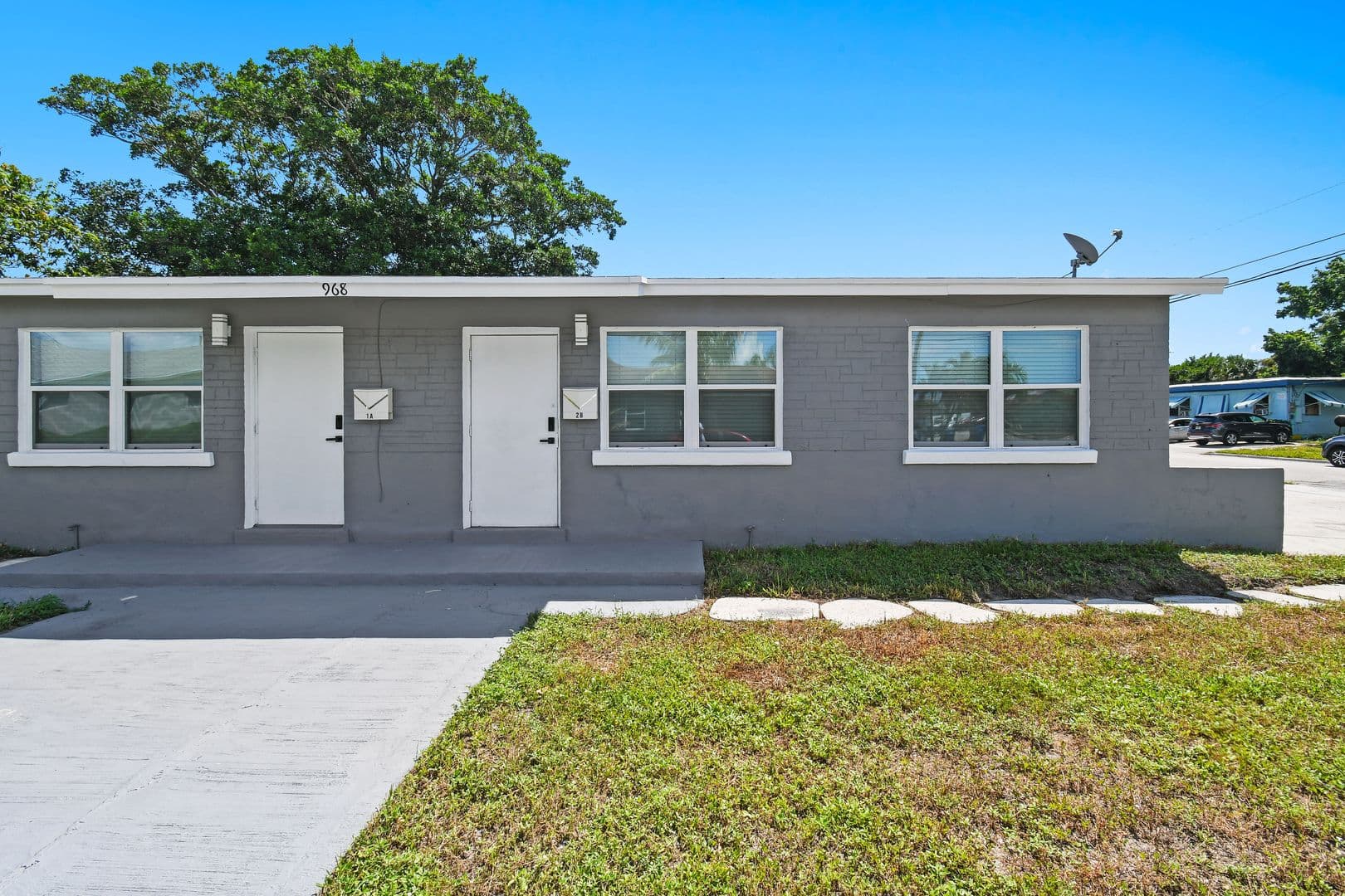 Riviera Beach Apartment: 968 W 9th St