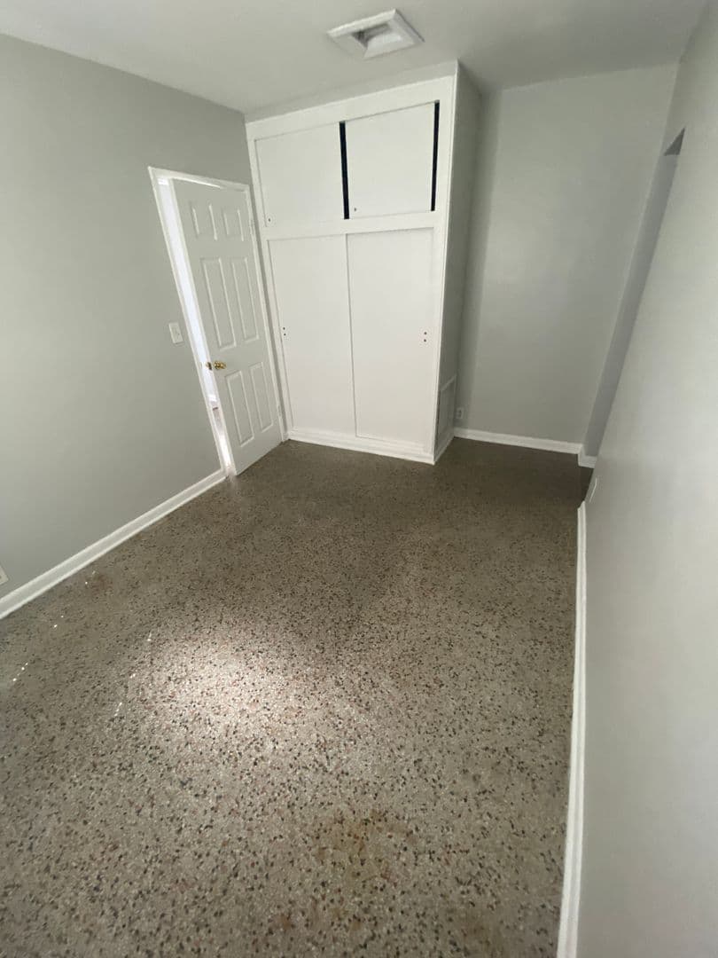 West Palm Beach Apartment: 3712 Henry Ave