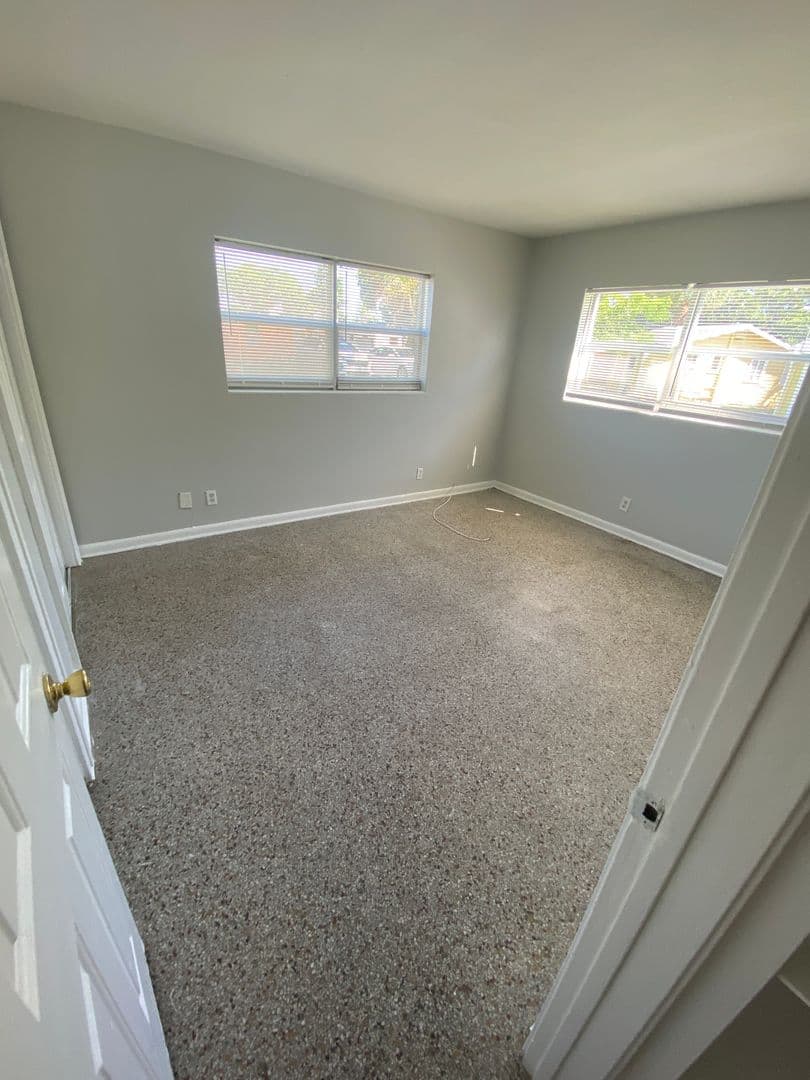 West Palm Beach Apartment: 3712 Henry Ave