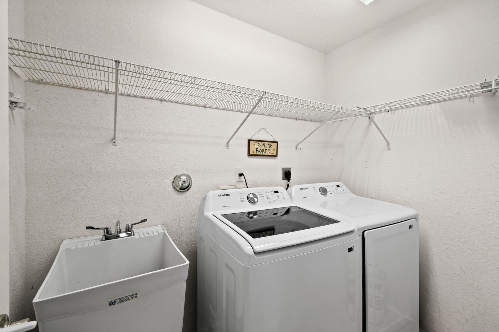 West Palm Beach House: 2912 Hidden Hills