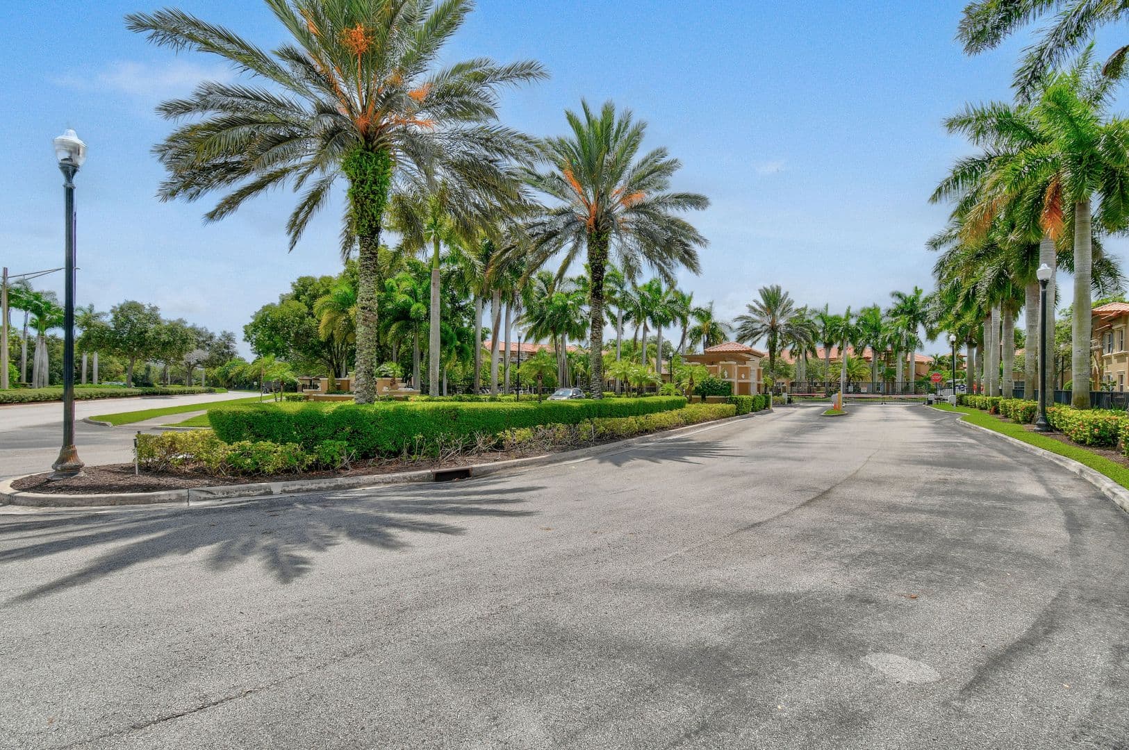 West Palm Beach House: 2912 Hidden Hills