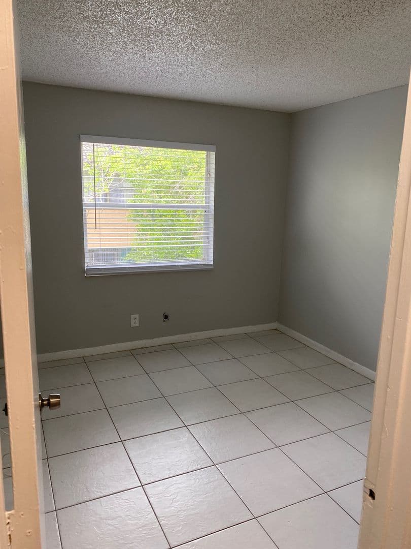Coral Springs Apartment: 11401 - 11453 NW 35 St