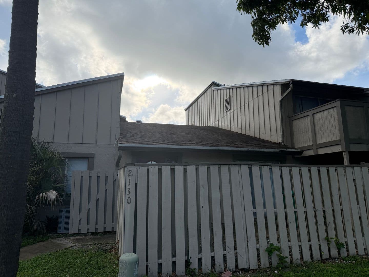 Lauderhill House: 2130 NW 58th Ave #25-C